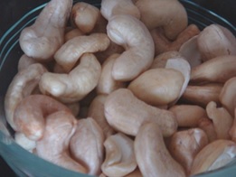 CASHEW NUT 80 GM